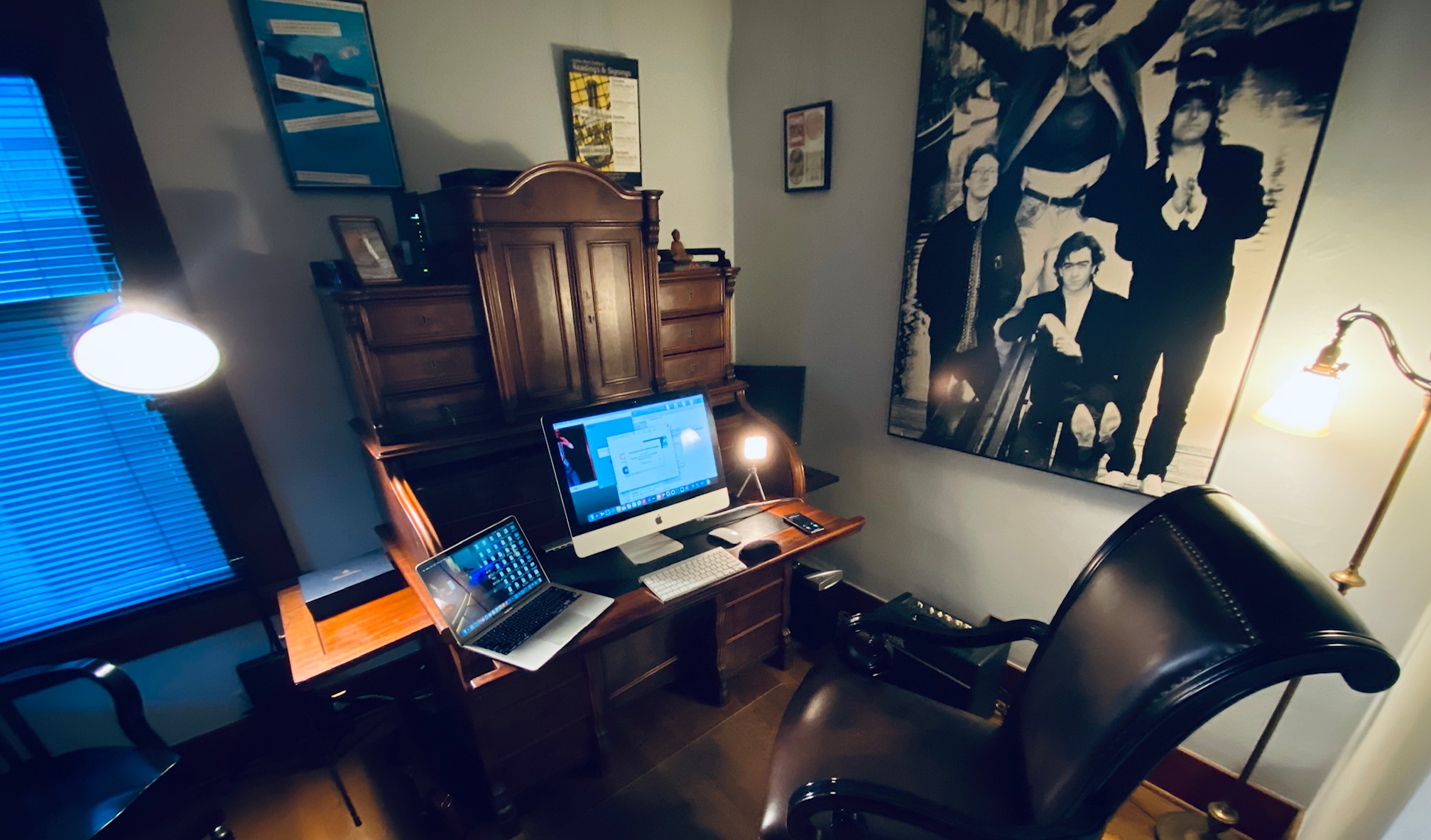 Mark Lindquist home office